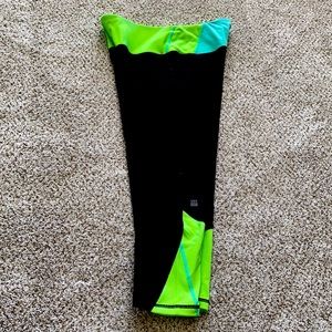 Victoria’s Secret cropped workout leggings